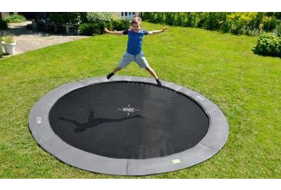 Trampoline ingraven: Zelf doen of uitbesteden?