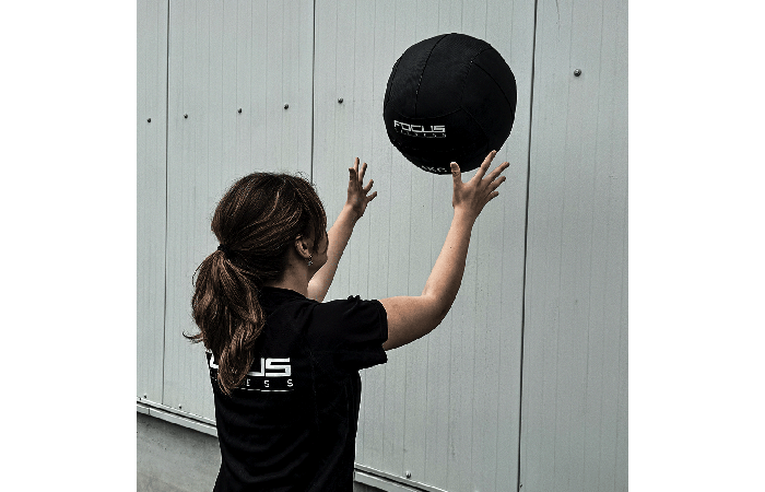 Tunturi Wall Ball 4 Kg Jaune – Balle Murale CrossFit Fonctionnelle Souple Et Robuste